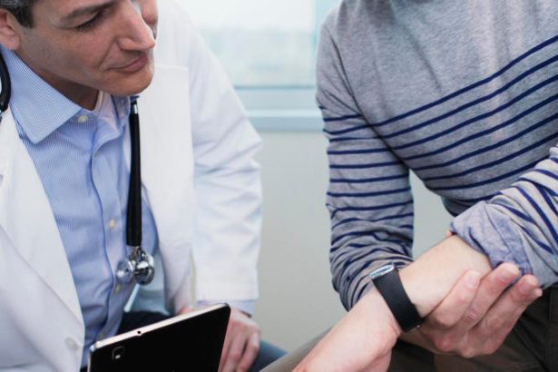 The Virtual Care Paradox: Making Effective Use of Wearables thumbanil image