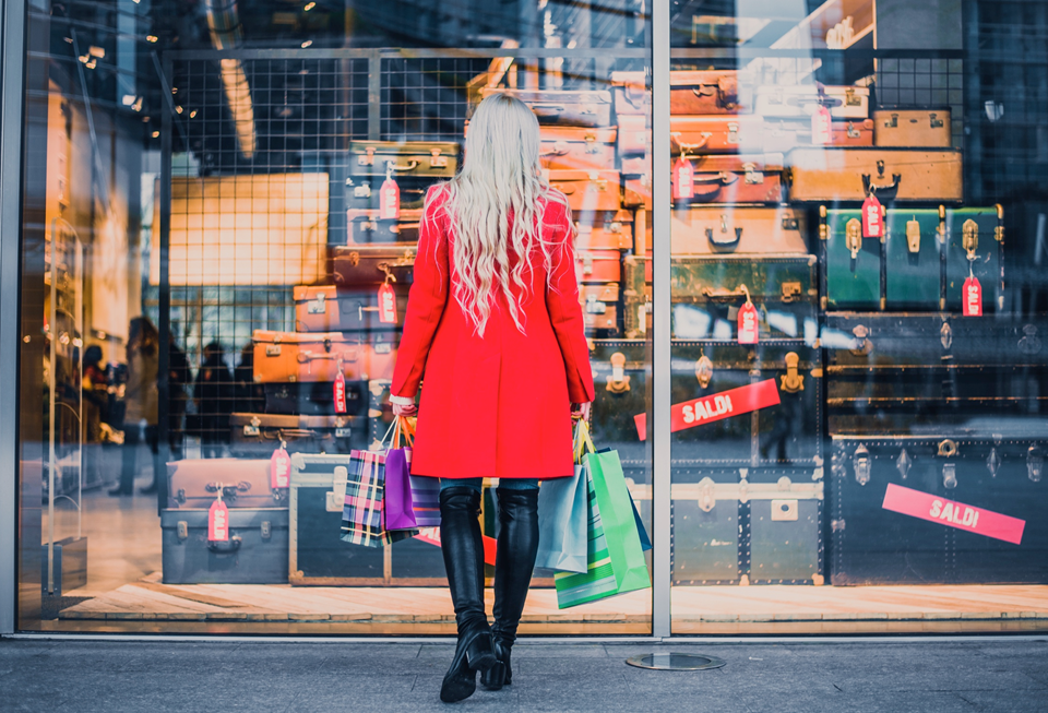 Go beyond measuring retail store traffic with a data-driven customer feedback loop thumbanil image