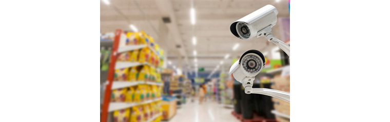 CCTV Video Analyzes Customer Patterns, There is a CCTV in the store.