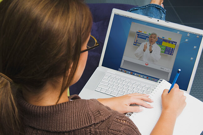 Real-time online training for global office through document sharing in meetings