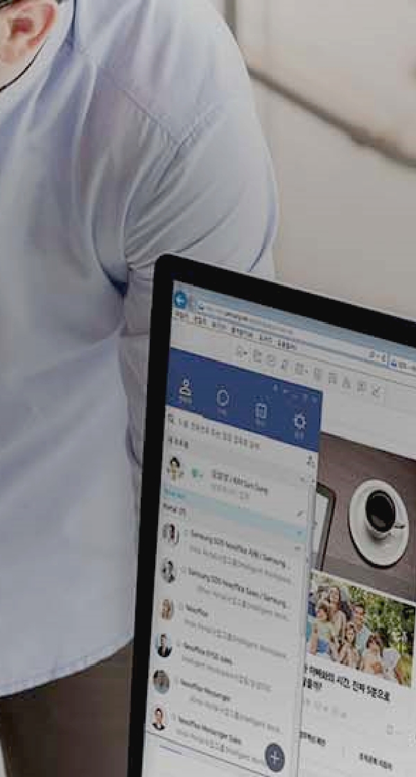 photo of a screen which using brity meeting and brity messenger
