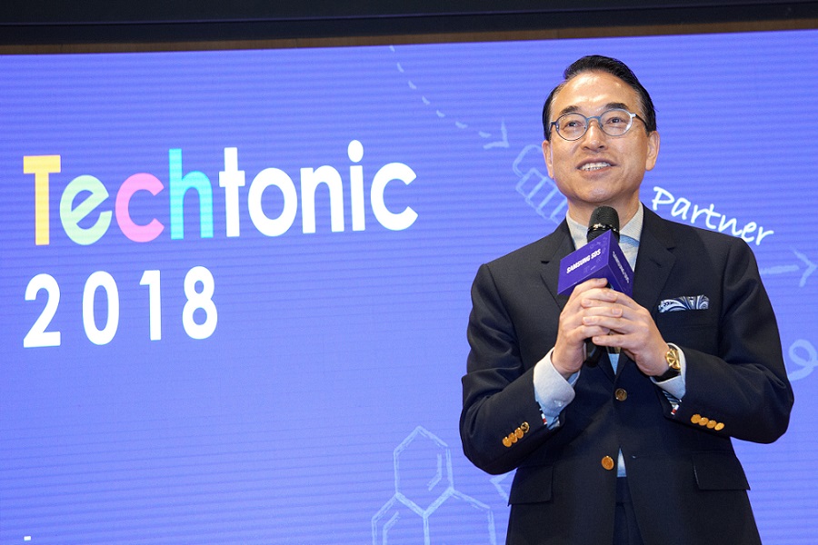 Samsung SDS President and CEO, Dr. Won-pyo Hong giving the opening remarks at the Techtonic 2018 at its Jamsil Campus in Korea on November 15th.