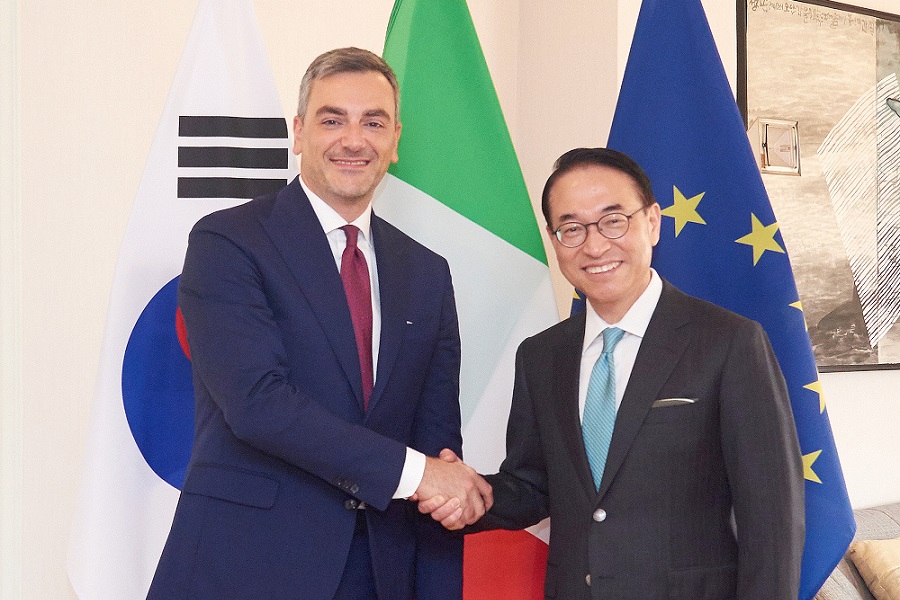 Samsung SDS signed a MOU on November 2 to establish strategic partnership with Italy's Fiera Milano to carry out digital transformation.