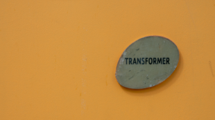 AI는 어떻게 사람의 말을 이해할까?  - (2) LLM의 핵심 Transformer 이야기 썸네일 이미지
