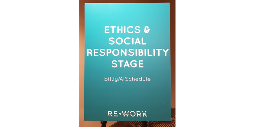 Ethics & Social Responsibility Stage 입구에 설치된 배너