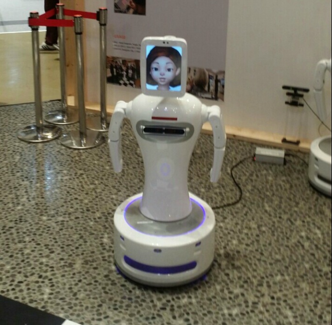 동작을 인지해주는 로봇 사진